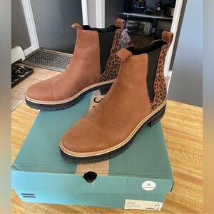 Brown Leopard Print Chelsea Boots